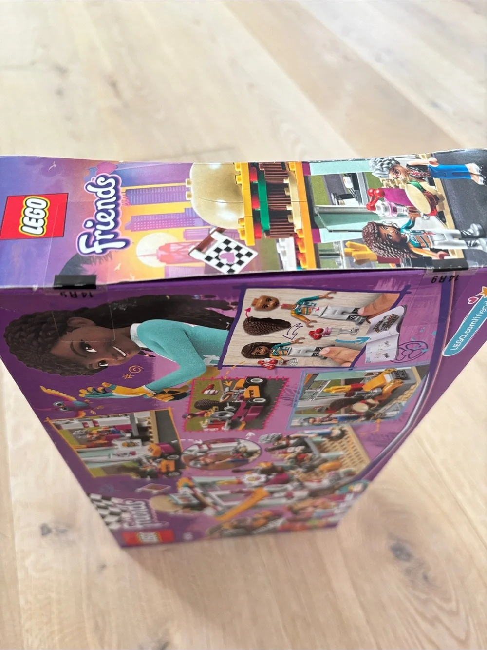 Lego Friends drifting Diner 41349